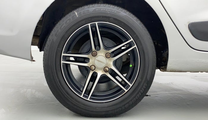 2015 Hyundai Xcent S 1.2, Petrol, Manual, 49,726 km, Right Rear Wheel