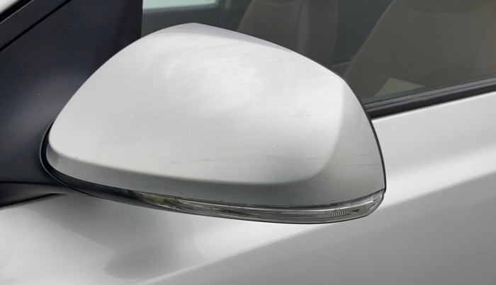 2015 Hyundai Xcent S 1.2, Petrol, Manual, 49,726 km, Left rear-view mirror - Indicator light not working