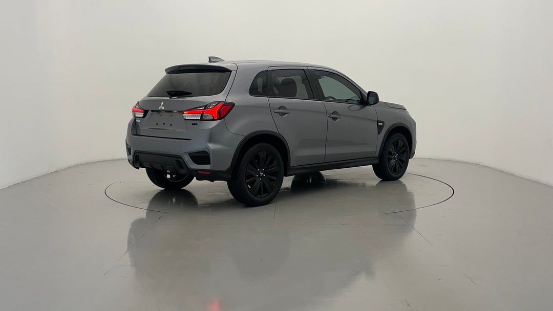 Right Back Diagonal (45- Degree) View