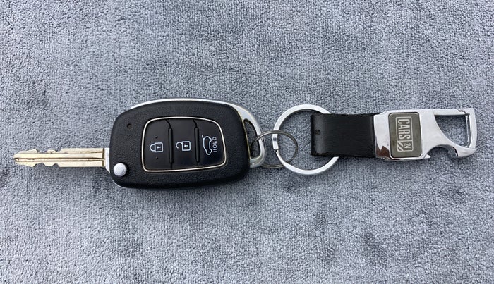 2018 Hyundai Elite i20 ASTA 1.2, Petrol, Manual, 22,652 km, Key Close Up