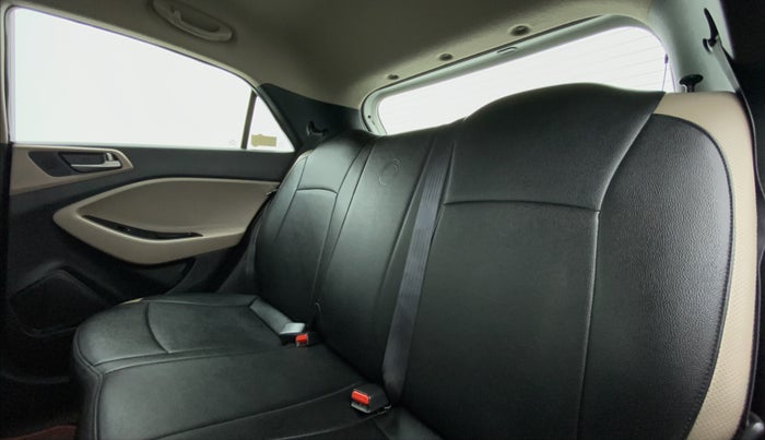 2018 Hyundai Elite i20 ASTA 1.2, Petrol, Manual, 22,652 km, Right Side Rear Door Cabin