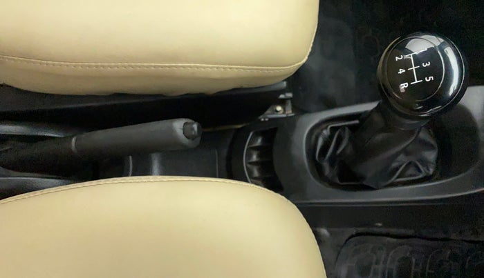 2018 Maruti Wagon R 1.0 LXI CNG, CNG, Manual, 64,932 km, Gear Lever