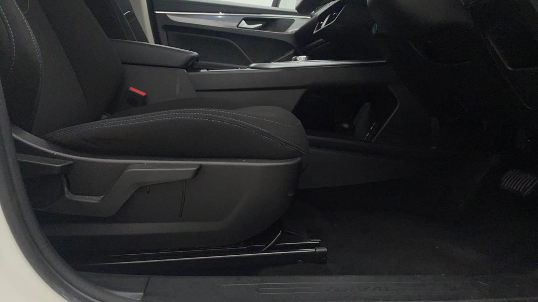 2022 GWM Haval Jolion Premium, Automatic, 67702 km, Drivers Side Adjustment Panel