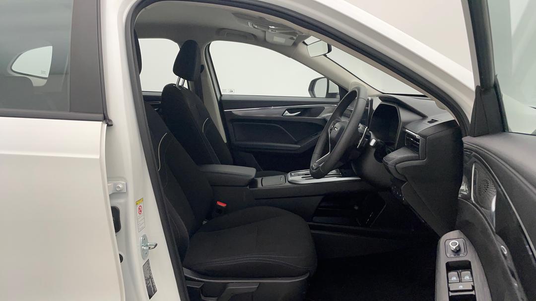 2022 GWM Haval Jolion Premium, Automatic, 67702 km, Right Side Front Door Cabin View