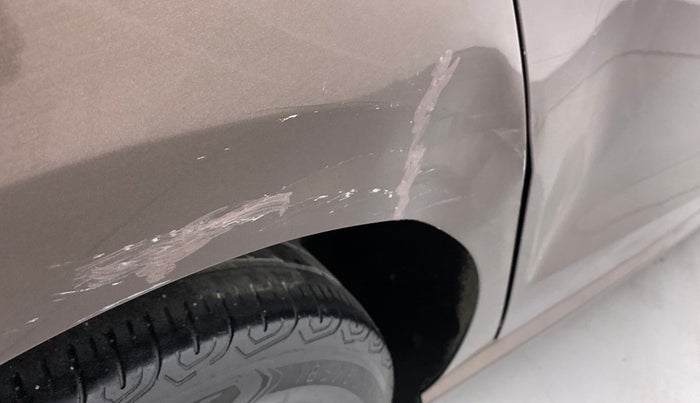 2017 Volkswagen Ameo COMFORTLINE 1.2L, Petrol, Manual, 94,674 km, Right quarter panel - Minor scratches