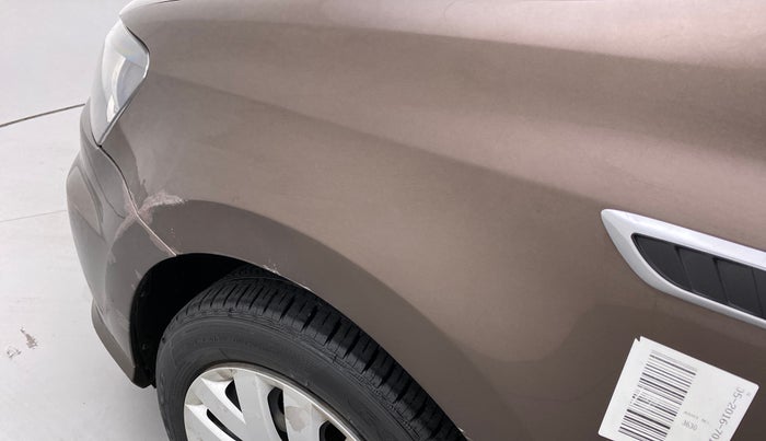 2017 Volkswagen Ameo COMFORTLINE 1.2L, Petrol, Manual, 94,674 km, Left fender - Slightly dented