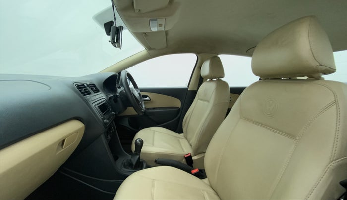 2017 Volkswagen Ameo COMFORTLINE 1.2L, Petrol, Manual, 94,674 km, Right Side Front Door Cabin