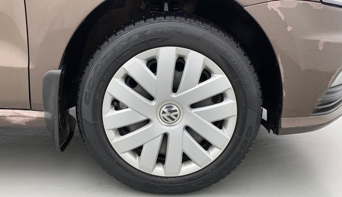 2017 Volkswagen Ameo COMFORTLINE 1.2L, Petrol, Manual, 94,674 km, Right Front Wheel
