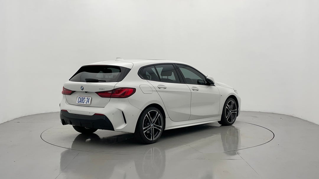 Right Back Diagonal (45- Degree) View