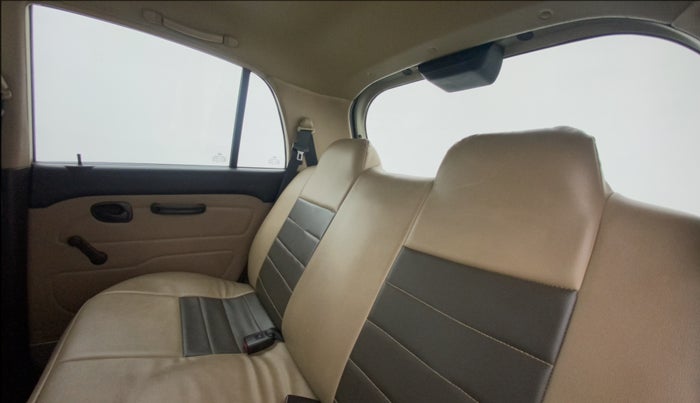 2010 Hyundai Santro Xing GL, Petrol, Manual, 13,198 km, Right Side Rear Door Cabin