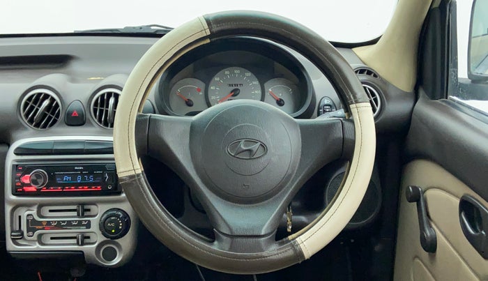 2010 Hyundai Santro Xing GL, Petrol, Manual, 13,198 km, Steering Wheel Close Up