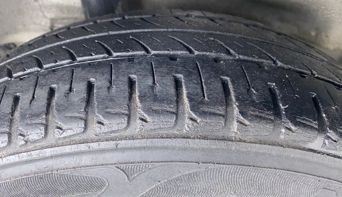 2014 Honda City SV MT PETROL, Petrol, Manual, 60,378 km, Right Rear Tyre Tread