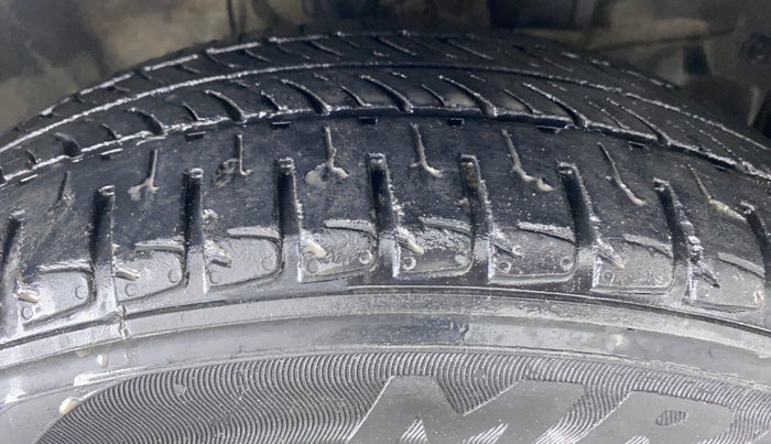 2014 Honda City SV MT PETROL, Petrol, Manual, 60,378 km, Right Front Tyre Tread