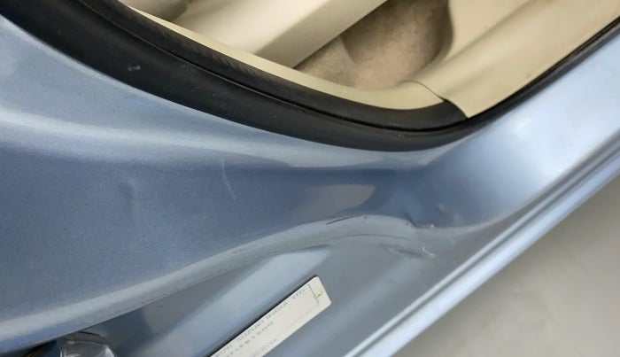 2012 Maruti Ertiga VDI, Diesel, Manual, 88,992 km, Right B pillar - Slightly dented