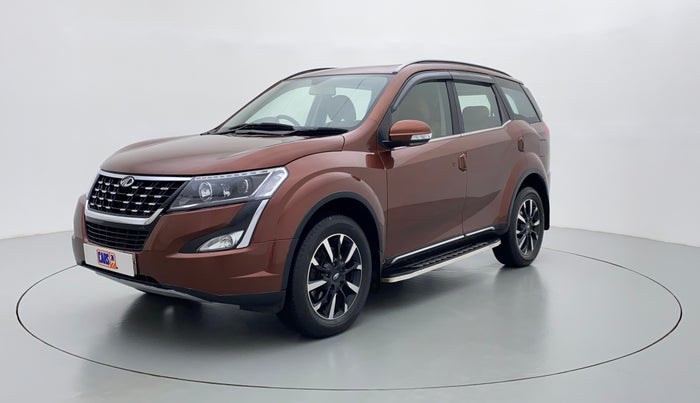 2019 Mahindra XUV500 W11 (O) AT, Diesel, Automatic, 29,100 km, Left Front Diagonal