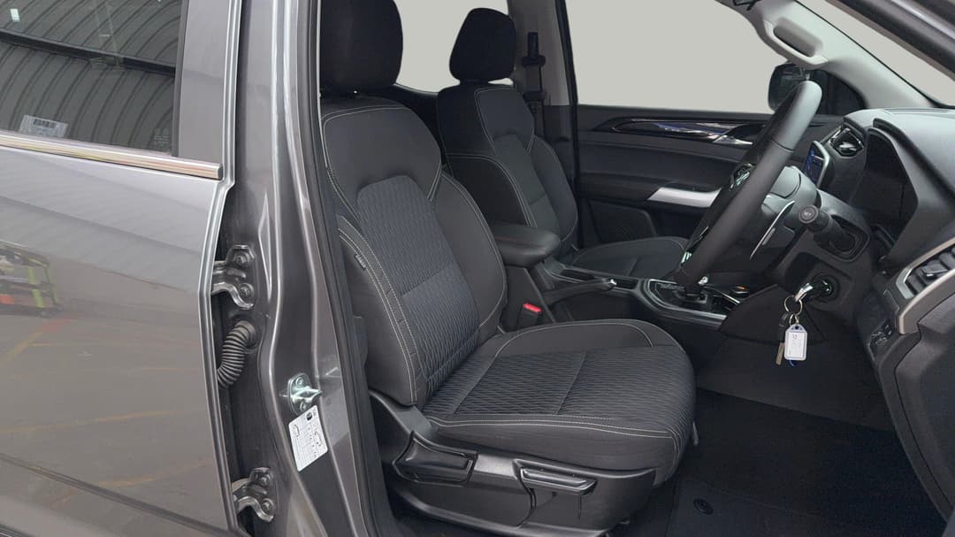 2023 LDV T60 Max Pro (4x4), Automatic, 26949 km, Right Side Front Door Cabin View