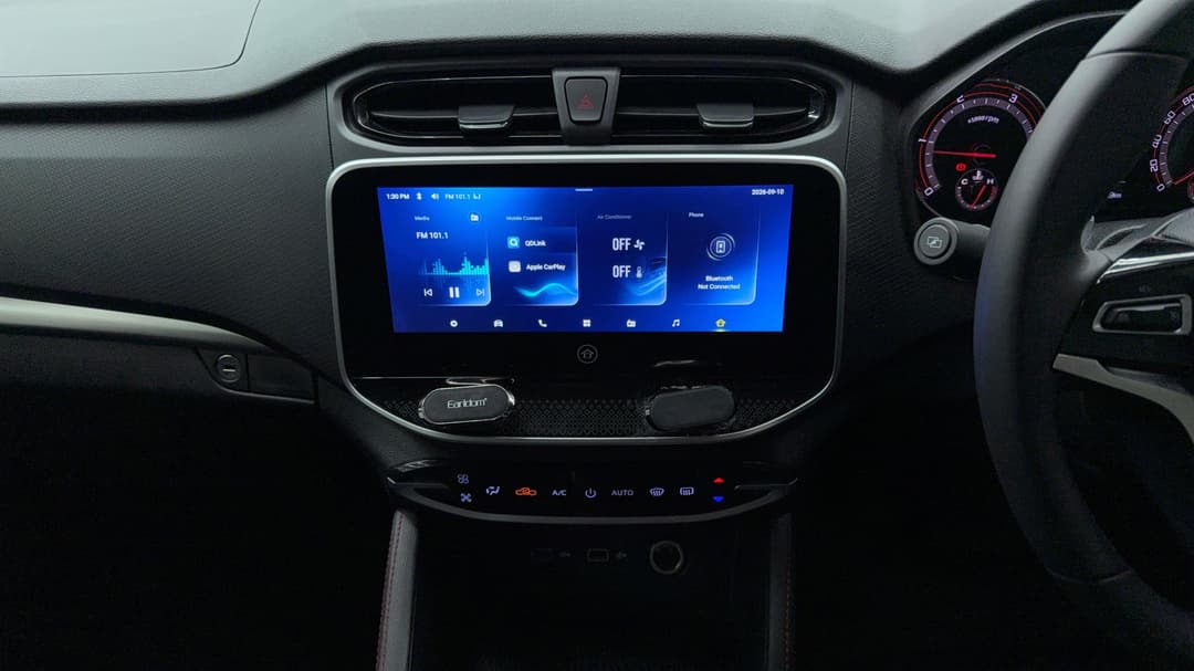 2023 LDV T60 Max Pro (4x4), Automatic, 26949 km, Center Console