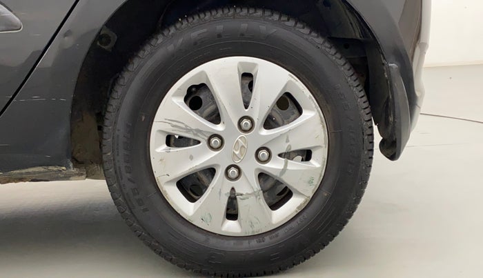 2010 Hyundai i10 MAGNA 1.2, Petrol, Manual, 1,12,101 km, Left Rear Wheel