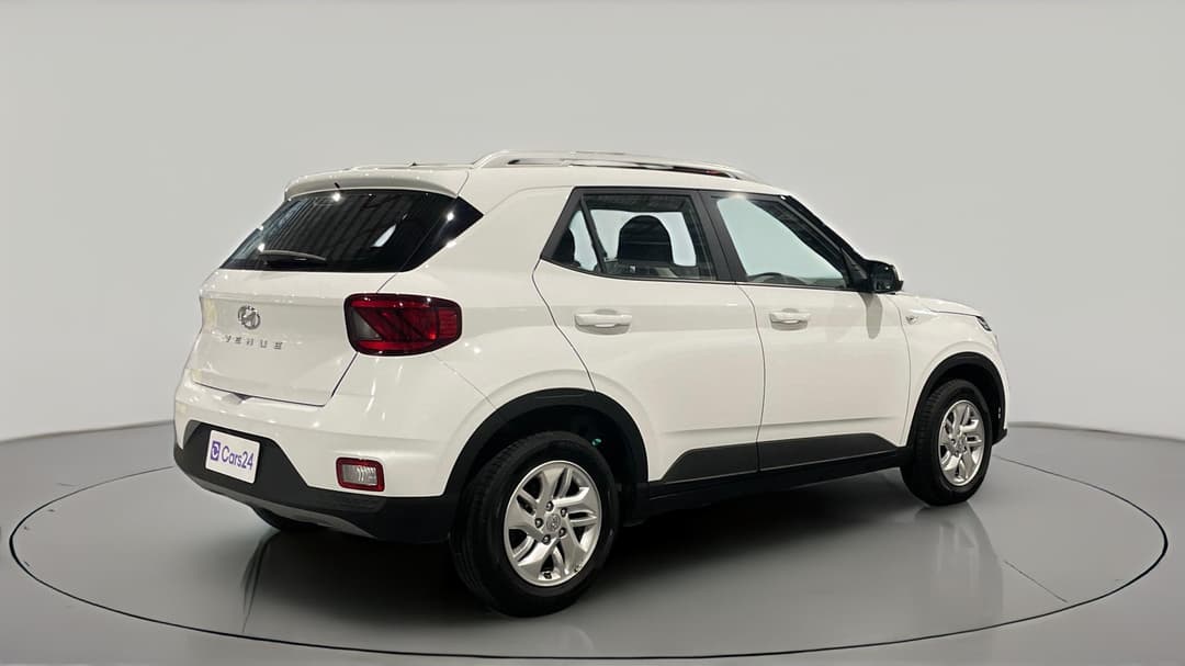 2025 Hyundai Venue ., Automatic, 25061 km, Right Back Diagonal (45- Degree) View