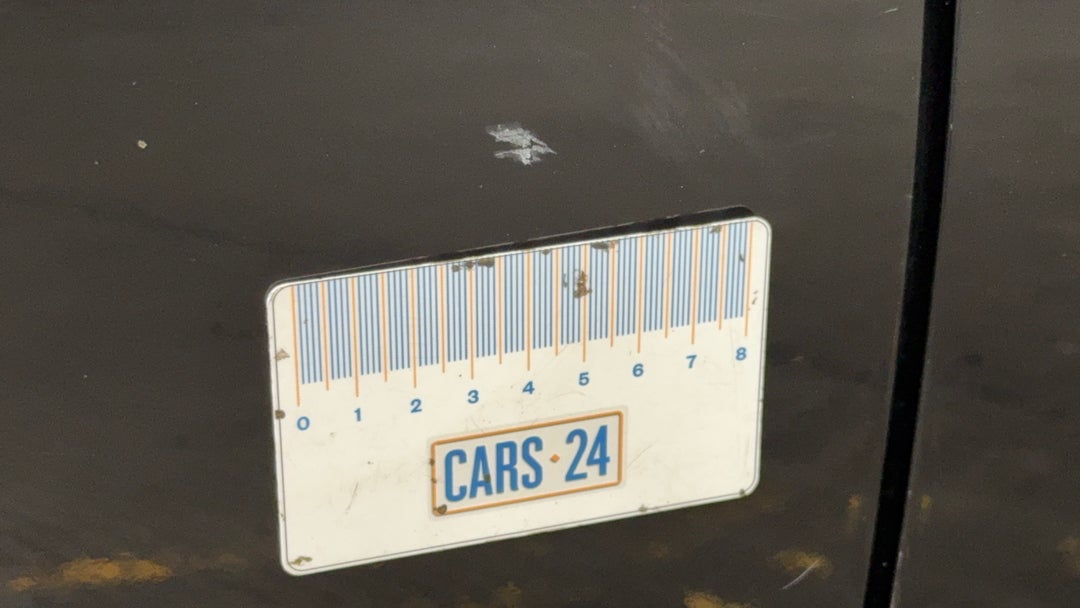 Doors Rear RHS Scratch