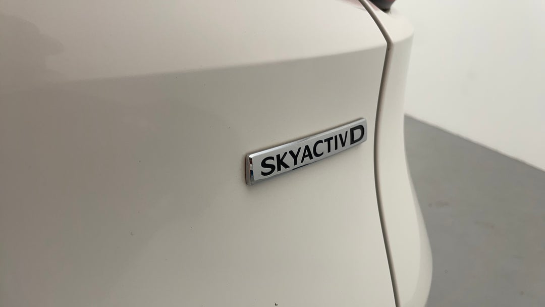 Badge (Boot Right Side)