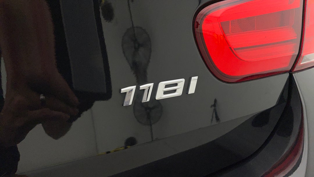 2016 BMW 1 18i M Sport, Automatic, 142815 km, Badge (Boot Right Side)