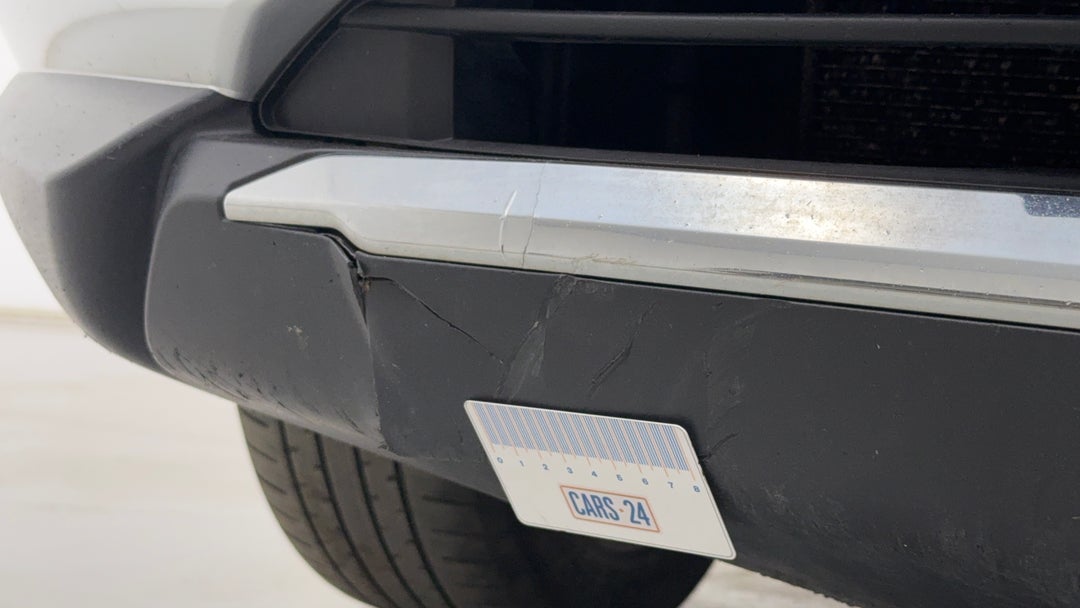 Bumper Front Scratch