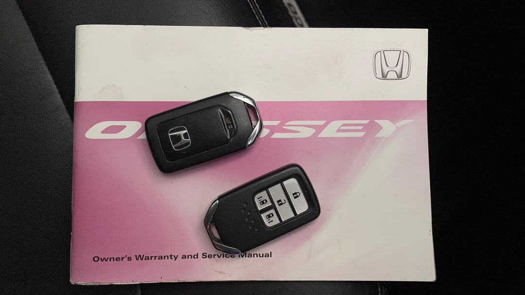 2016 Honda Odyssey Vti-l, Automatic, 111340 km, Key Close-up