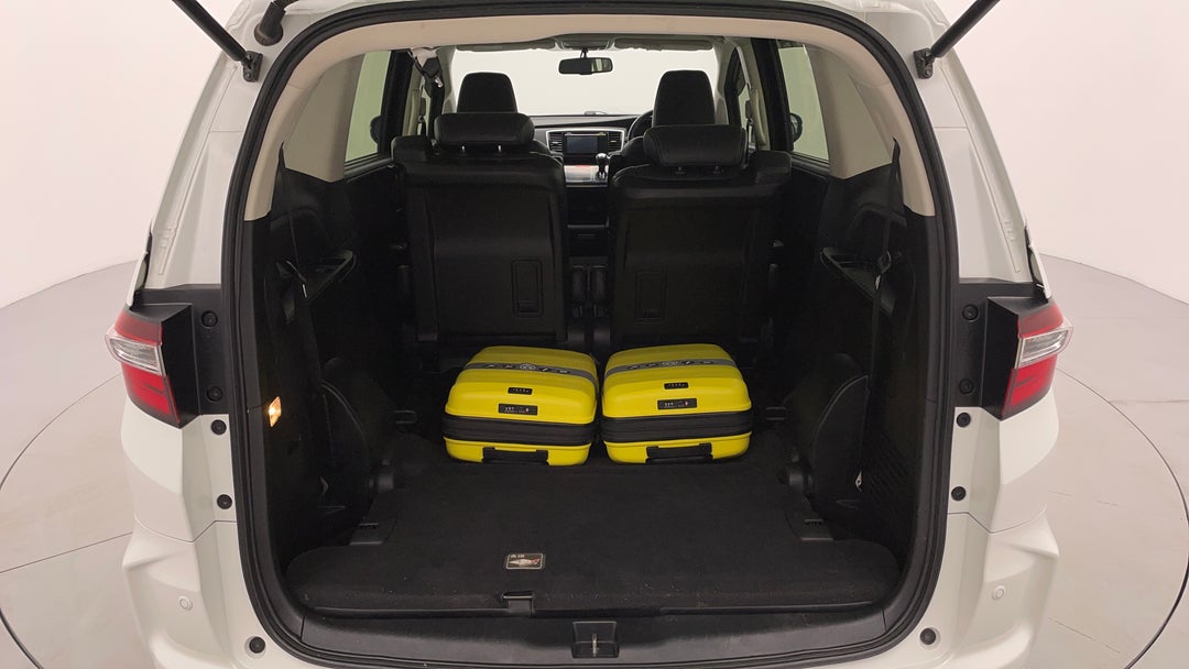 2016 Honda Odyssey Vti-l, Automatic, 111340 km, Boot Inside View with Luggage