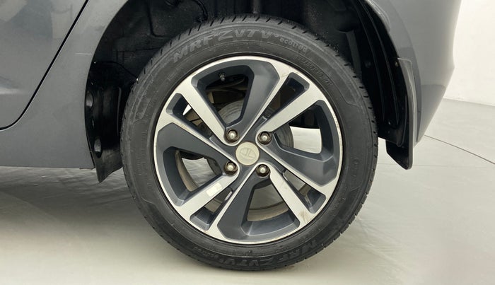 2021 Tata ALTROZ XZ 1.2, Petrol, Manual, 22,330 km, Left Rear Wheel