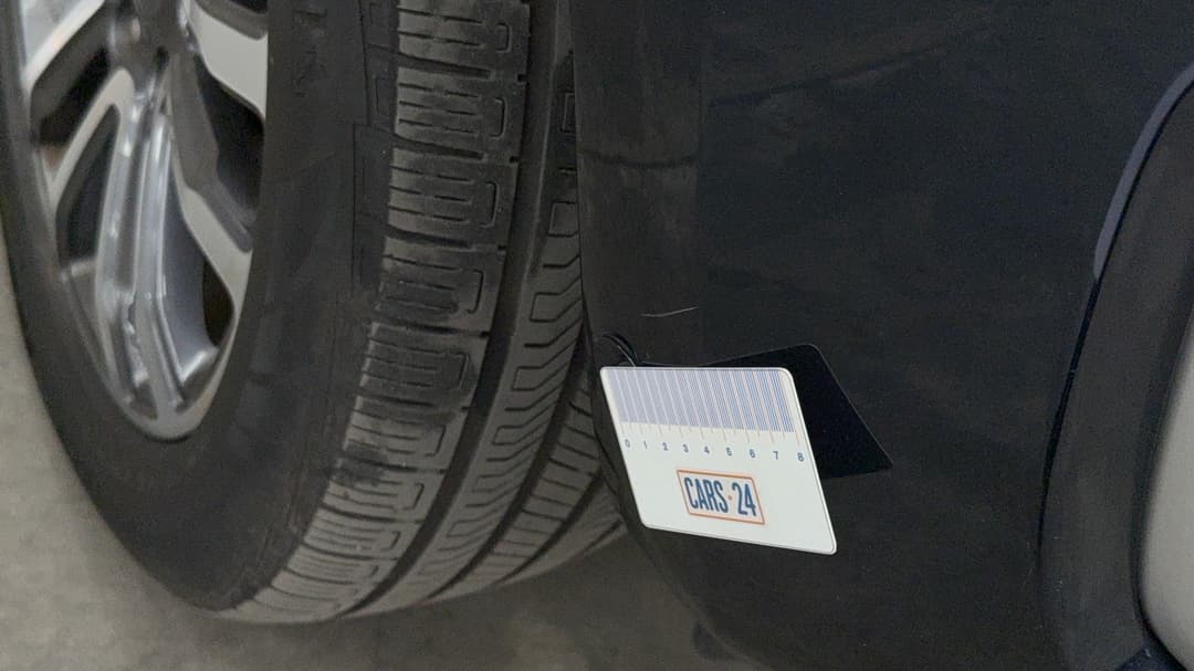 2021 Ford Everest Titanium (4WD), Automatic, 92909 km, Bumper Front Scratch