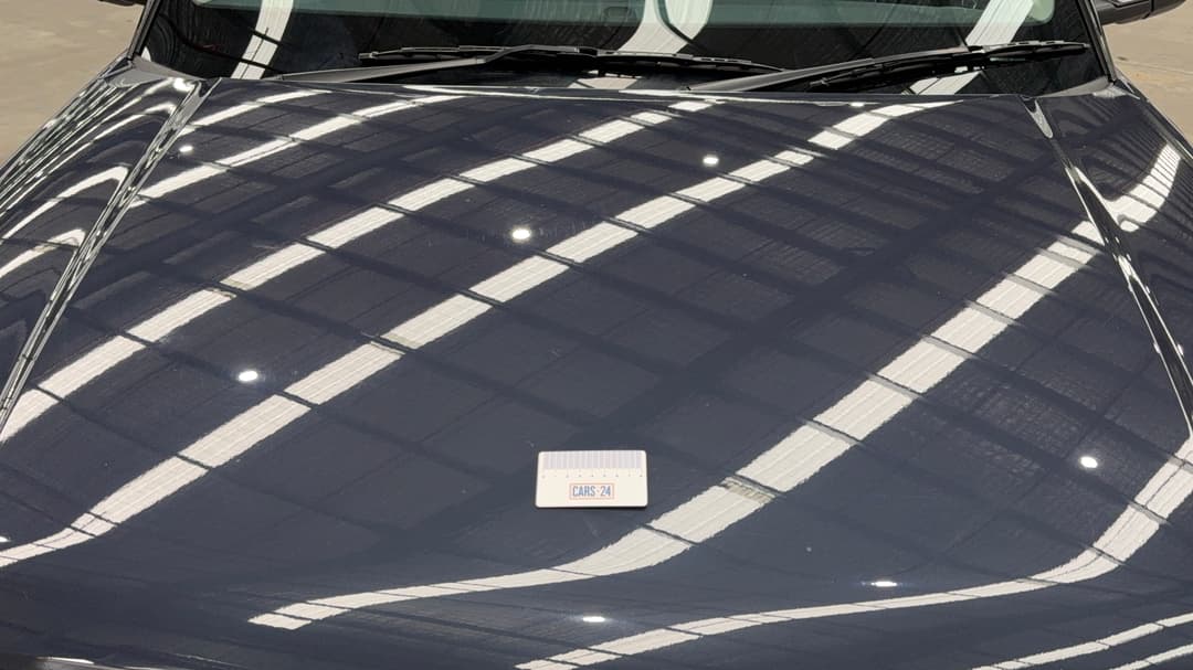 2023 Hyundai Venue Elite (denim) Two-tone Roof, Automatic, 13637 km, Bonnet Bird acid