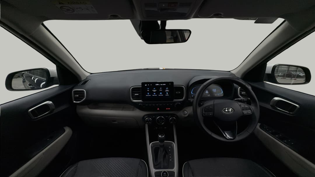 2023 Hyundai Venue Elite (denim) Two-tone Roof, Automatic, 13637 km, Dashboard View