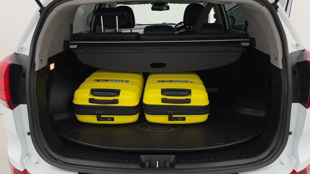 2014 Kia Sportage Si Premium (FWD), Automatic, 89506 km, Boot Inside View with Luggage