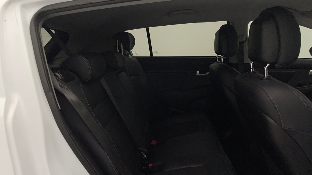 2014 Kia Sportage Si Premium (FWD), Automatic, 89506 km, Right Side Rear Door Cabin View