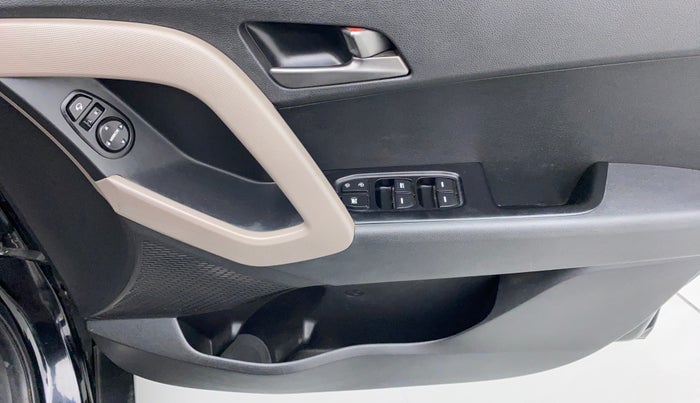 2017 Hyundai Creta 1.6 SX PLUS PETROL, Petrol, Manual, 94,711 km, Driver Side Door Panels Control