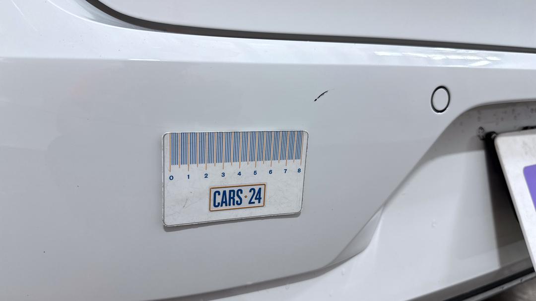 2019 Volkswagen Golf 110 Tsi Highline, Automatic, 81660 km, Bumper Rear Scratch