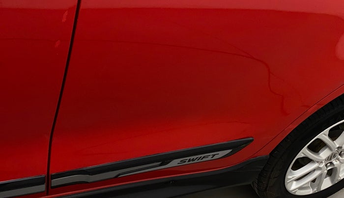 2018 Maruti Swift ZXI AMT, Petrol, Automatic, 58,119 km, Rear left door - Graphic sticker
