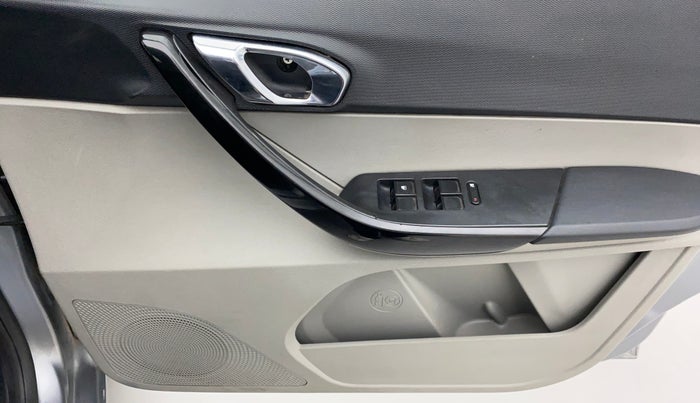 2018 Tata Tiago XZA PETROL, Petrol, Automatic, 48,742 km, Driver Side Door Panels Control