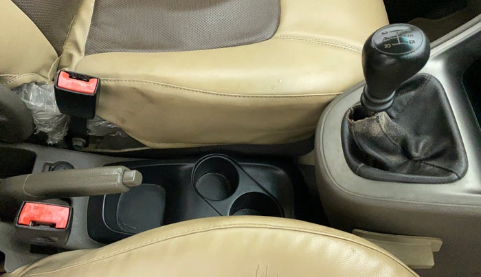 2011 Hyundai i10 MAGNA 1.2 KAPPA2, Petrol, Manual, 32,648 km, Gear Lever