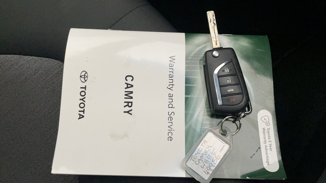 2022 Toyota Camry Ascent, Automatic, 48980 km, Key Close-up