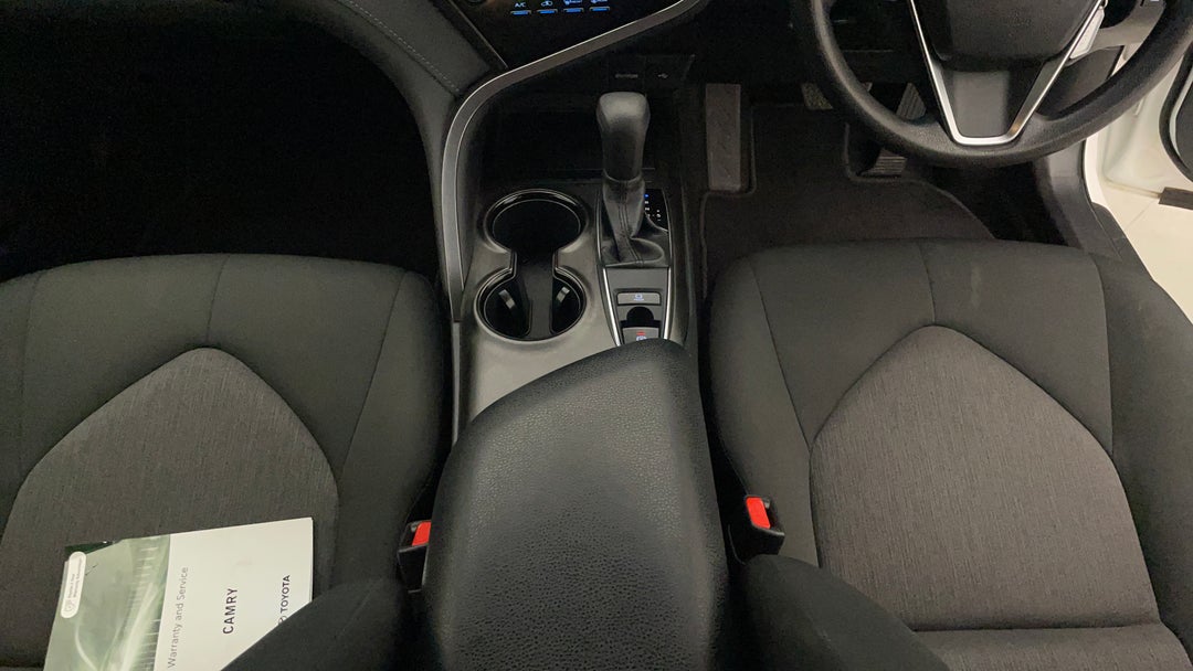 2022 Toyota Camry Ascent, Automatic, 48980 km, Center Console