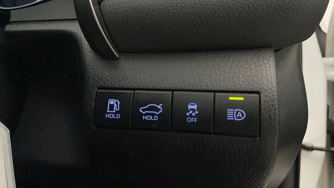 2022 Toyota Camry Ascent, Automatic, 48980 km, Utility Switches/Buttons