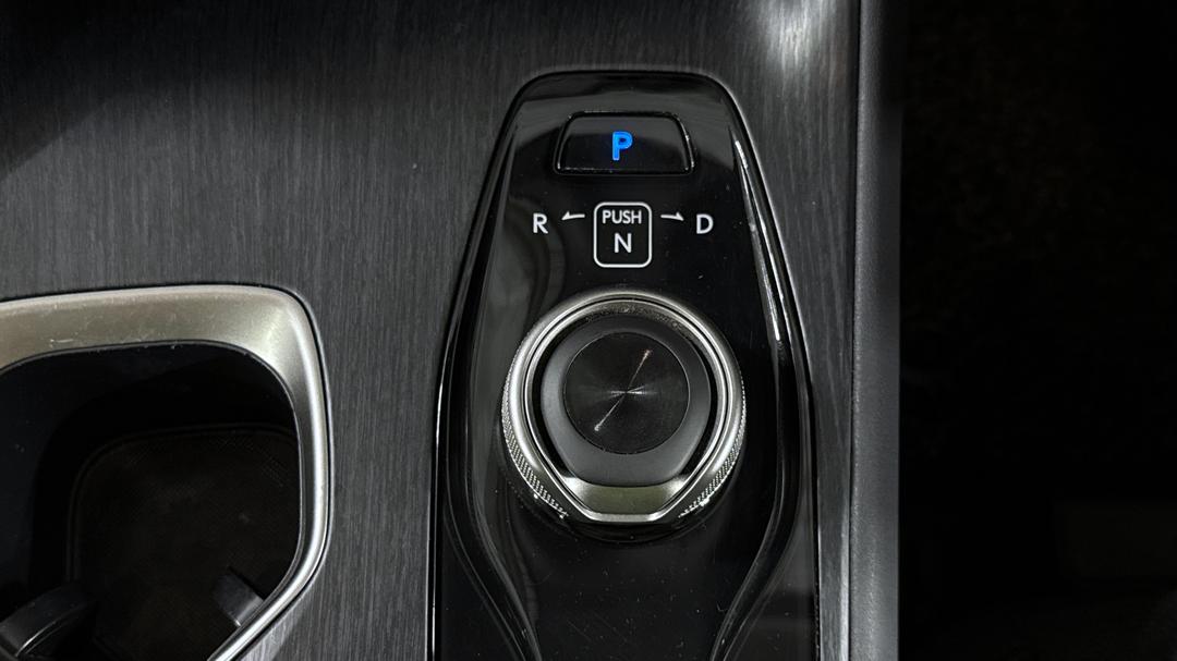 2023 Lexus Rz450e Sports Luxury, Automatic, 27227 km, Gear Lever 
