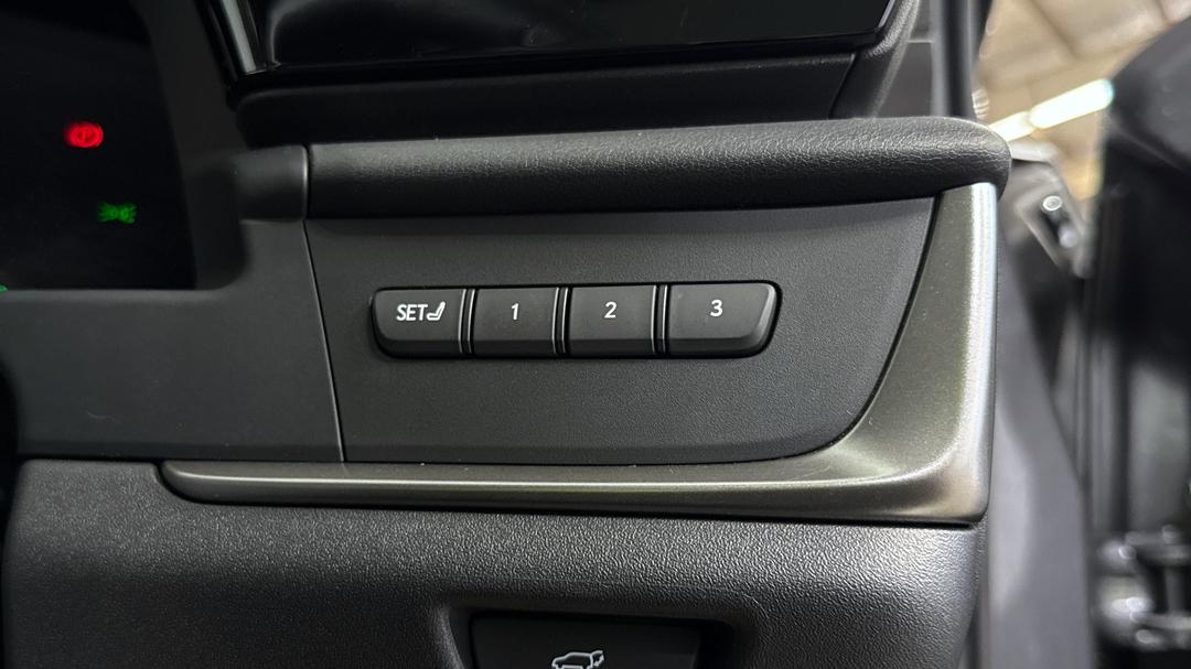 2023 Lexus Rz450e Sports Luxury, Automatic, 27227 km, Utility Switches/Buttons