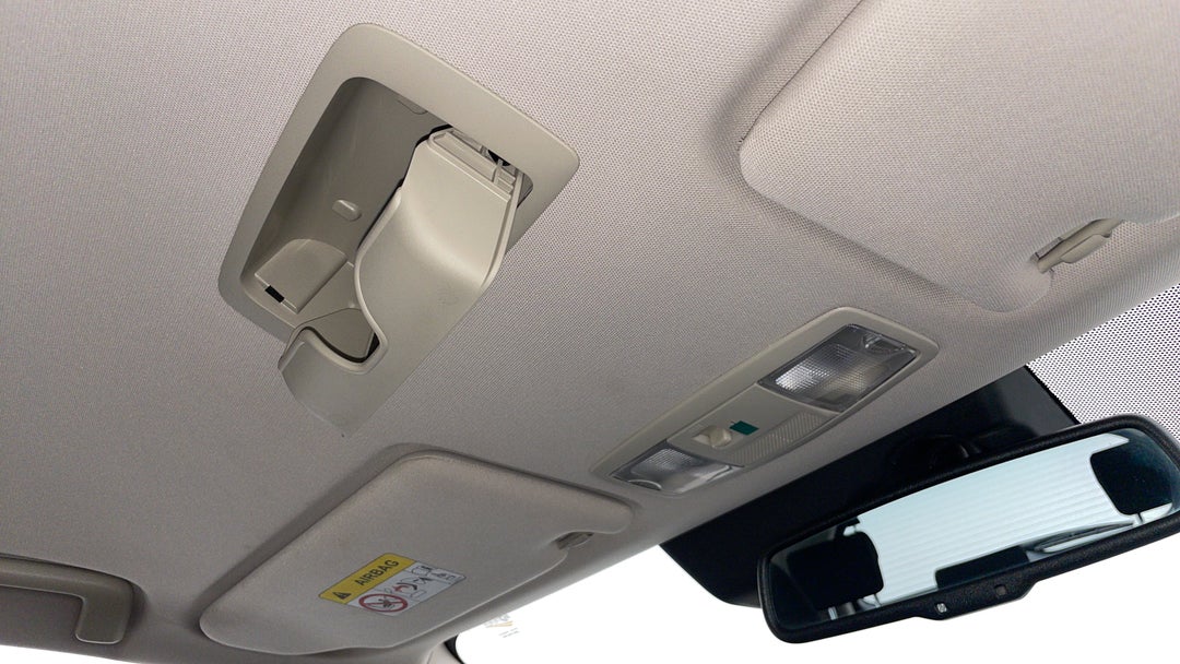 On-Roof Controls/Sunglass holder