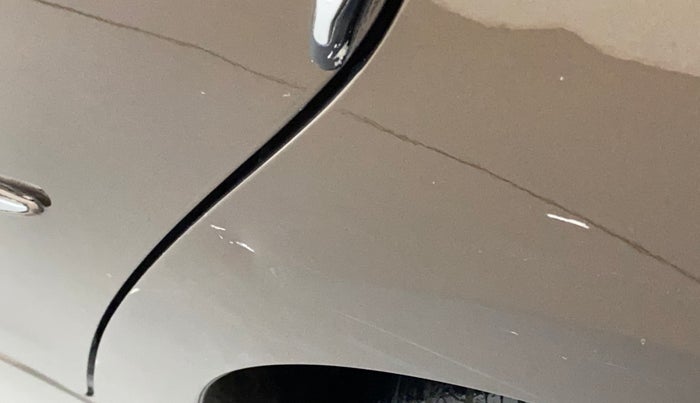 2018 Maruti Ciaz ZETA 1.4  AT PETROL, Petrol, Automatic, 85,512 km, Left quarter panel - Minor scratches