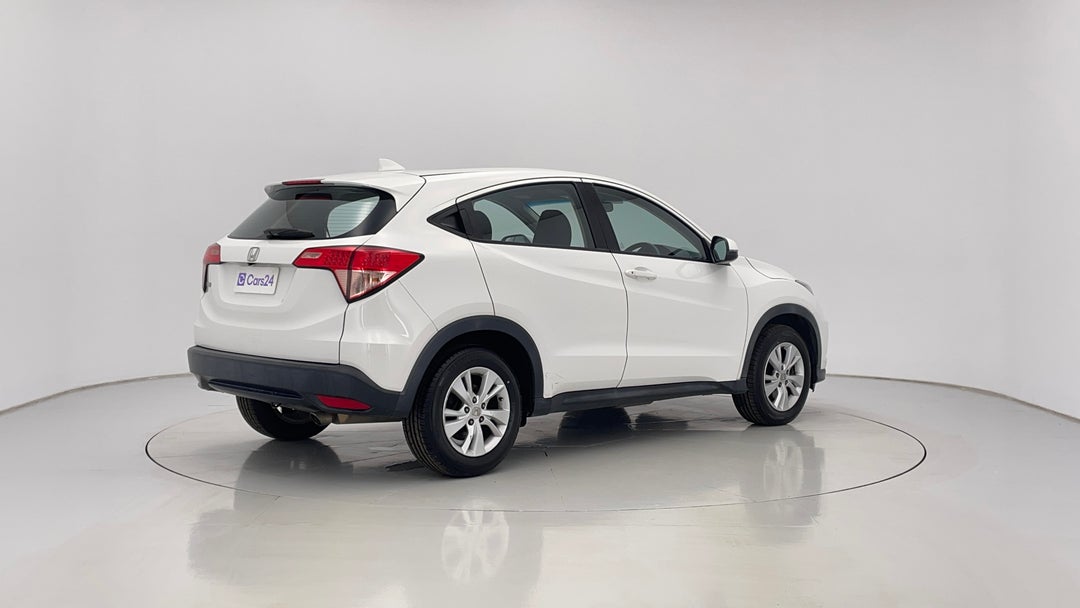 2016 Honda HR-V Vti, Automatic, 141718 km, Right Back Diagonal (45- Degree) View