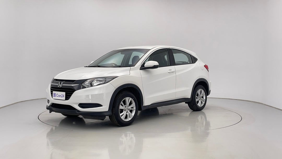 2016 Honda HR-V Vti, Automatic, 141718 km, Left Front Diagonal (45- Degree) View