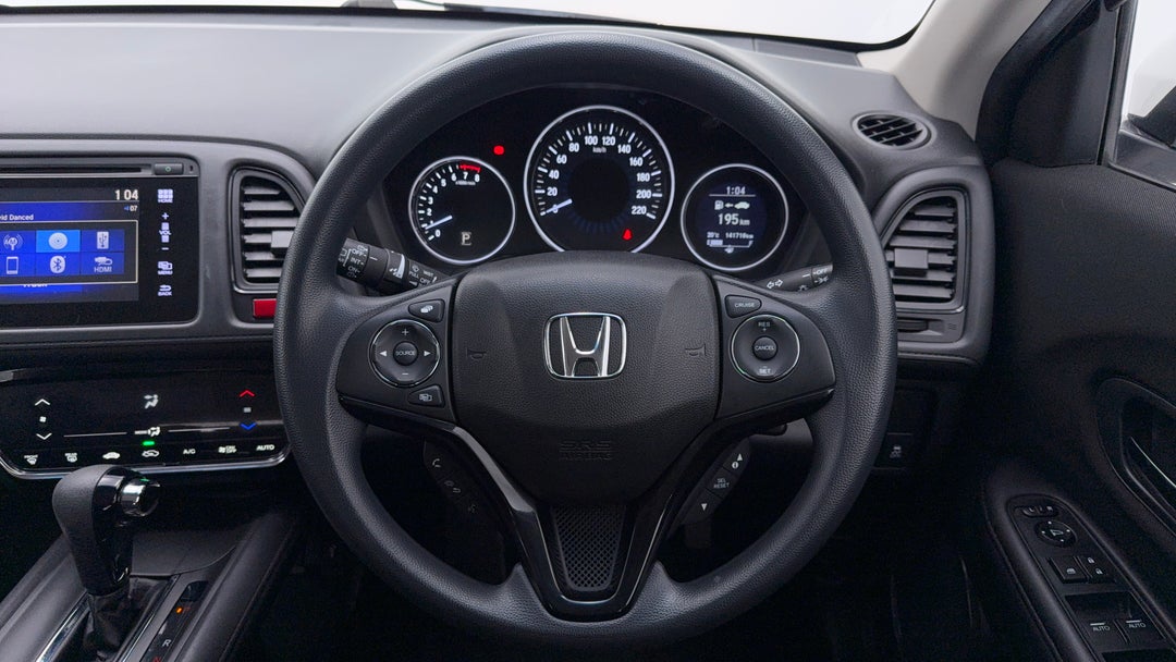 2016 Honda HR-V Vti, Automatic, 141718 km, Steering Wheel Close-up